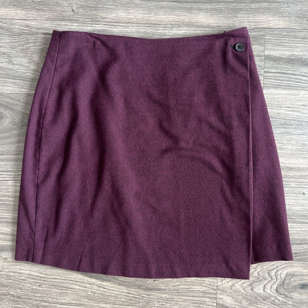 Banana Republic Button Wrap A Line‎ Skirt Burgundy Size 6